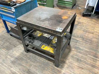 Overview picture of Steel work table